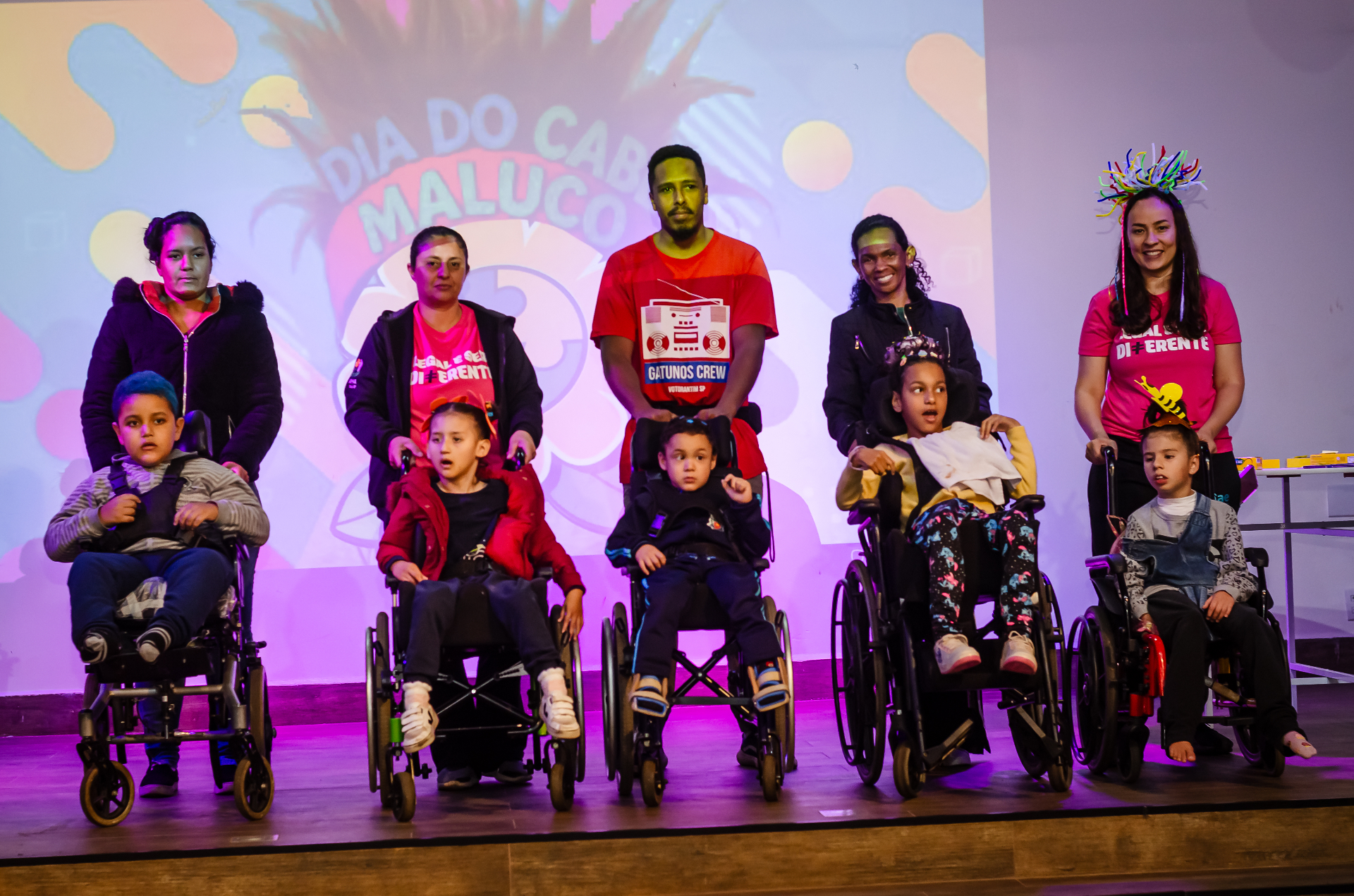 Dia do Cabelo Maluco — apresentação cultural inclusiva