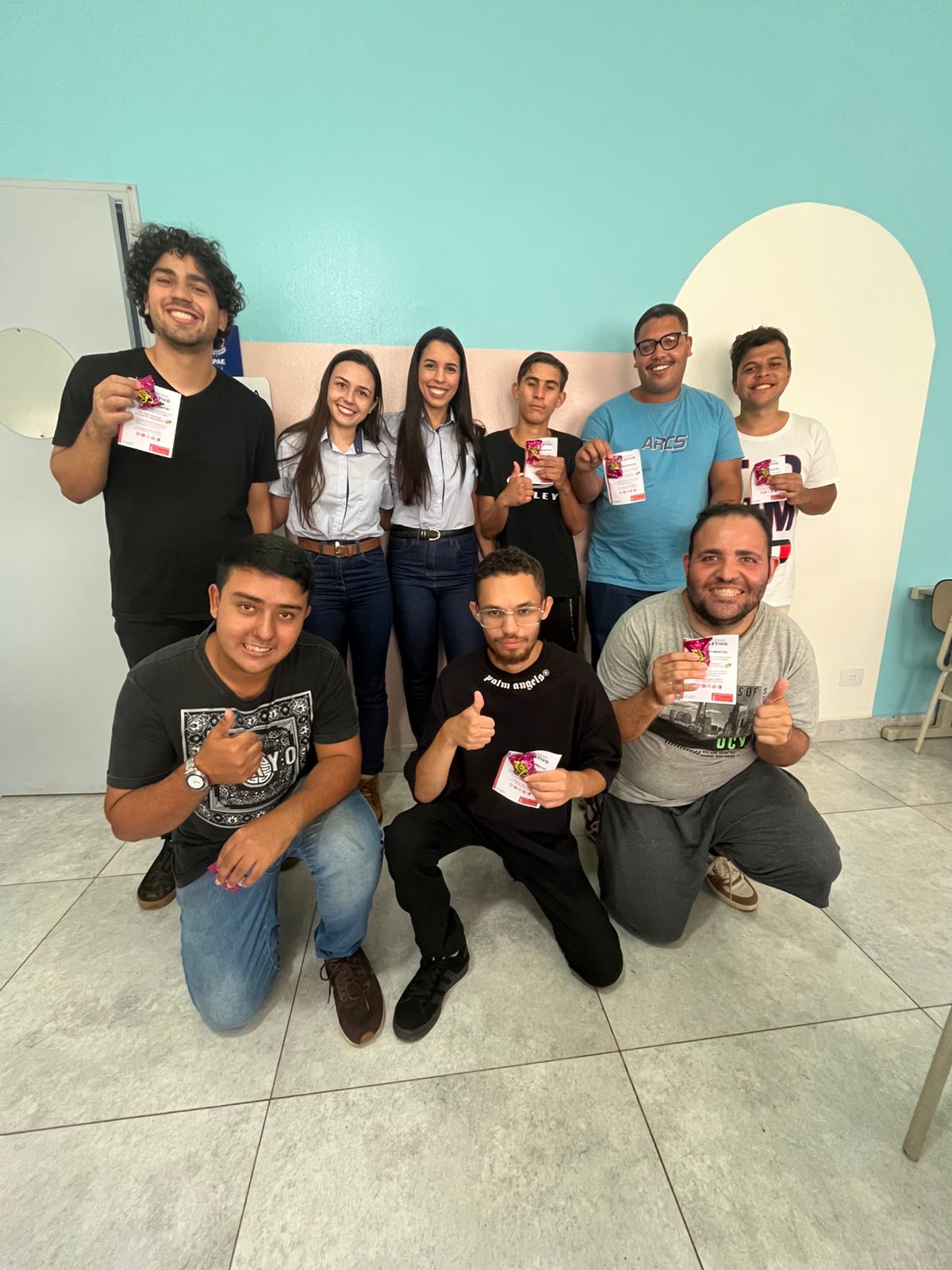 Grupo de participantes do programa Emprego Apoiado